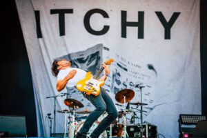 Sebastian Hafner // Itchy